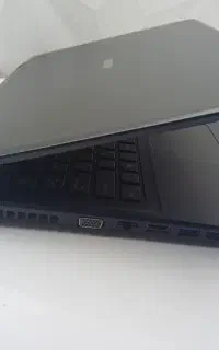 فروش معاوضه لپ تاپ نسل ۸ Core i5 رم ۸ هارد ۱ ترا