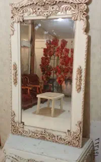 آینه و کنسول سلطنتی منبت‌کاری‌شده رنگ استخوانی