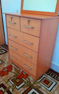 میز دراور همراه با آیینه MDF درجه یک.