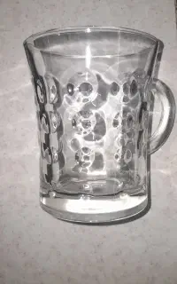 سه دست لیوان