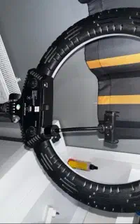 رینگ لایت و سه پایه