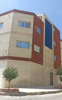بنا ساختمان بنایی باسی سال سابقه