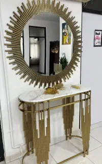 آیینه و‌کنسول