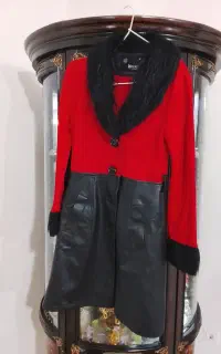 دو عدد پالتو ویک عدد کت مجلسی