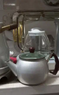 کتری قوری وقندان