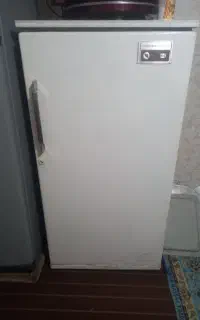 فروش یک عدد یخچال سالم