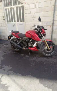 آپاچی 200