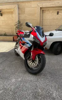 Cbr1000 gsx cb
