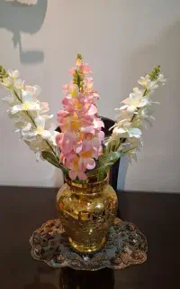 گل و گلدون