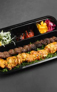 تهیه غذای مجلسی و پرسنلی