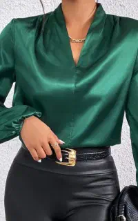 ب یک خانم دوزنده شخصی دوز درکارگاه خیاطی نیازمندیم