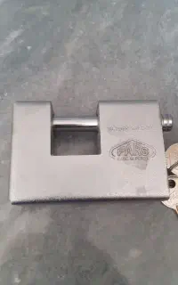 قفل کتابی