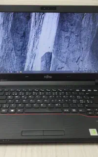 تمیز و سلامت Fujitsu Lifebook E544 i5رم۸هاردssd