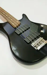 گیتار بیس Deviser مشکی