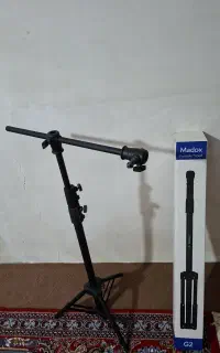 ۳پایه  گوشی برای عکس فیلم
