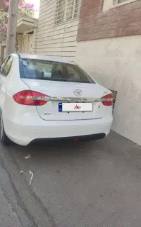 جک j5اتوماتیک