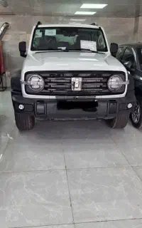 تانک ۳۰۰ ناردوگری سفید مشکی