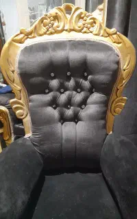 مبل سلطنتی در حد نو