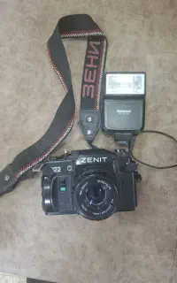 دروبین عکاسی zenith 122