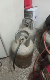 فروش تعداد 9تا کپسول گاز بوتان