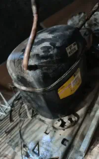 کمپرسور 1/2 واسه یخچال فریزر زمینی بستنی