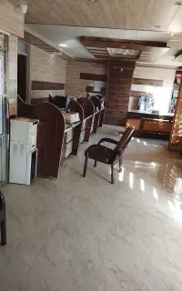 اجاره یک ساختمان تجاری