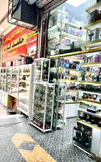 استخدام فروشنده خانم جهت کار در ساعت فروشی