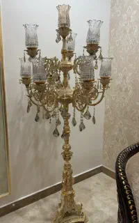 اباژور ایستاده
