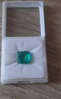 زمرد تراش خورده افغان