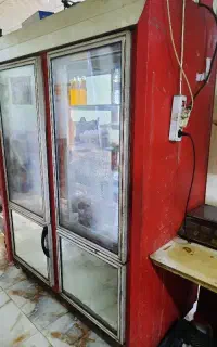 یخچال دو در ویترینی