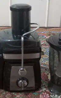 آبمیوه گیری سه کاره درحدنو