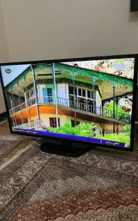 ال ای دی ۴۲ ال جی اصل کره بدون ایراد درحدنو