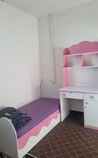 تخت و وتشک فنری رویال جنس خوب و سالم در حد نو
