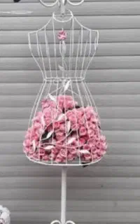 مانکن طرح چوب لباسی