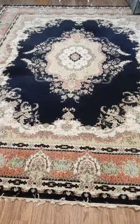 فرش ۲۰ متری تراکم ۱۰۰۰ و وسایل خونه