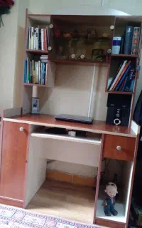 میز تحریر وکتابخانه با ویترین