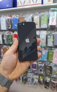آیفون SE 2020 بدون خط و خش