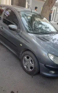 ۲۰۶ اس دی V8، مدل ۹۳ خاکستری