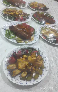 غذای خونگی و بیرونبر
