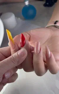 آموزش کاشت ناخن فقط 450هزار