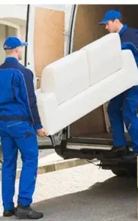 کارگر اسباب کشی و کامیون حمل ونقل