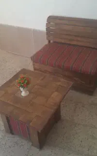 تخت و میز سنتی