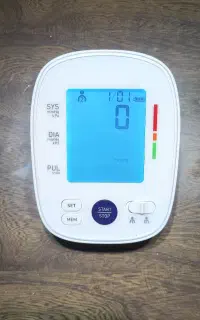 فشارسنج بازویی دیجیتال دقیق  مدل BP 102