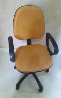 صندلی گردان اداری