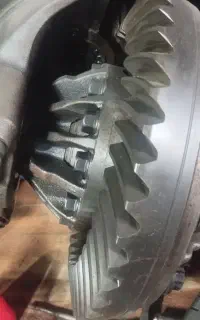 کله گاوی ایسوزو p700تندرو۱۰/۴۳