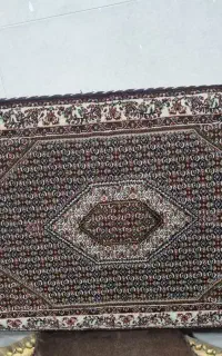 ۳عددپشتی یک دست مبل جلومبلی وعسلی ویک عددکاناپه