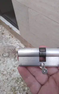 قفل با کلید