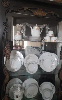 بوفه تاجدار