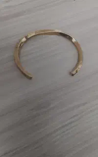دست بند بنگل