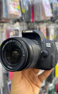 دوربین Canon 700D